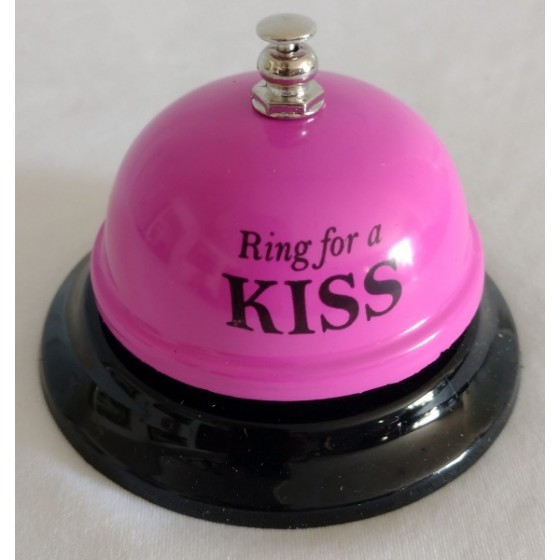 CAMPAÍNHA HOTEL "RING FOR A KISS"